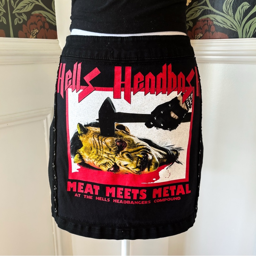 Custom Heavy Metal Graphic Sexy Lady Button Up Mini Skirt Moderately Worn 💋🔨